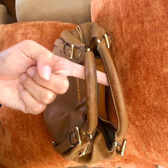 SOLD ❌Closet Clean up! MK handbag/shoulder bag 👜 - Picture 15 of 16